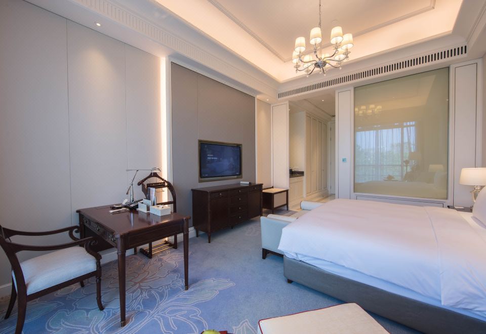 Zhongwu HotelDeluxe Room - With View (Double Bed)