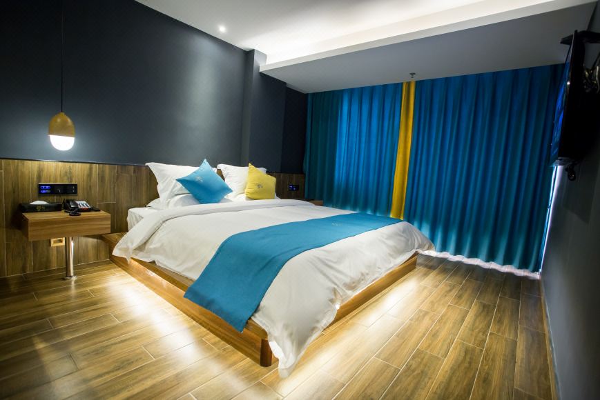 碧水間豪華大床房（酒店有自助洗衣房）