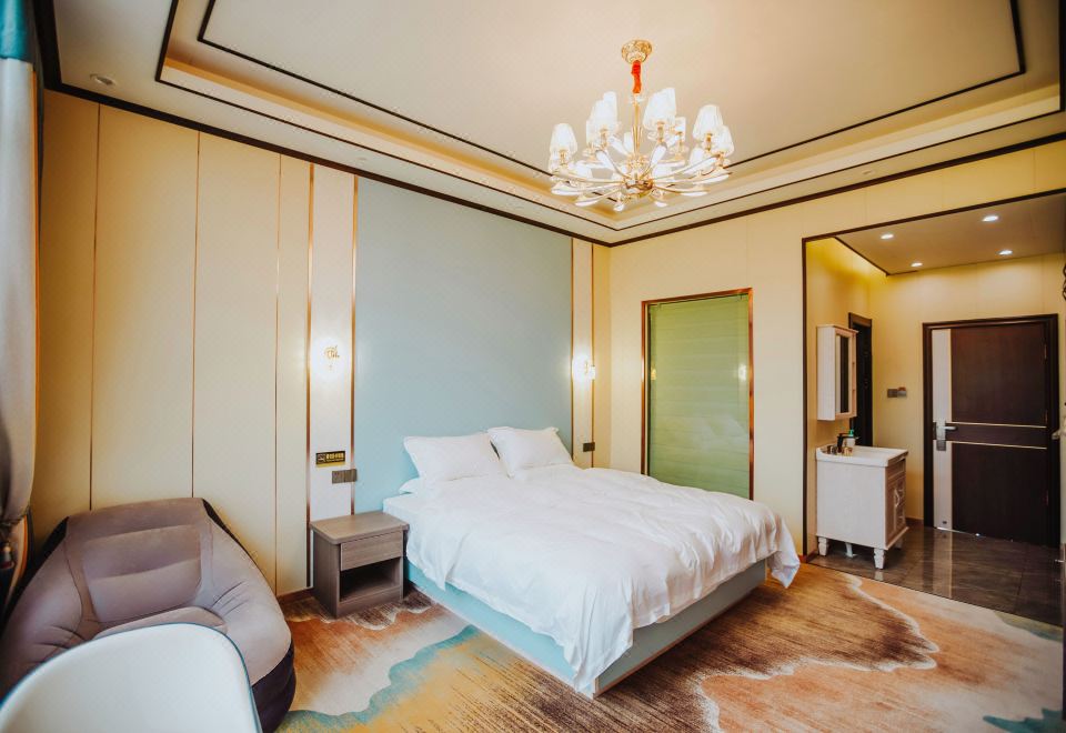 Heqing Huaxi Yazhu HomestayGrand Idyllic king room