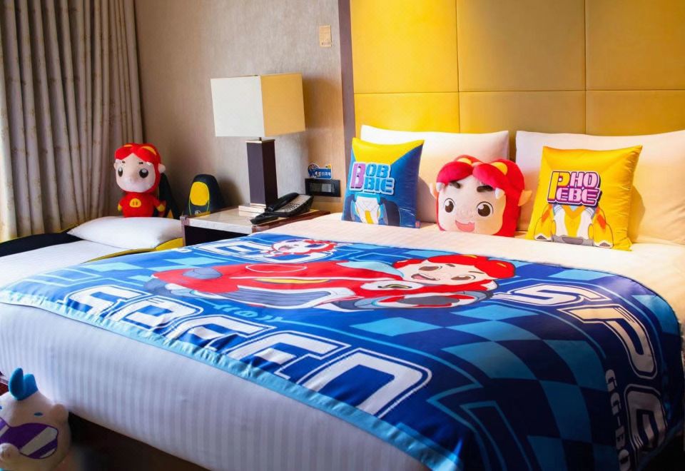 酷芽猪猪侠亲子家庭房