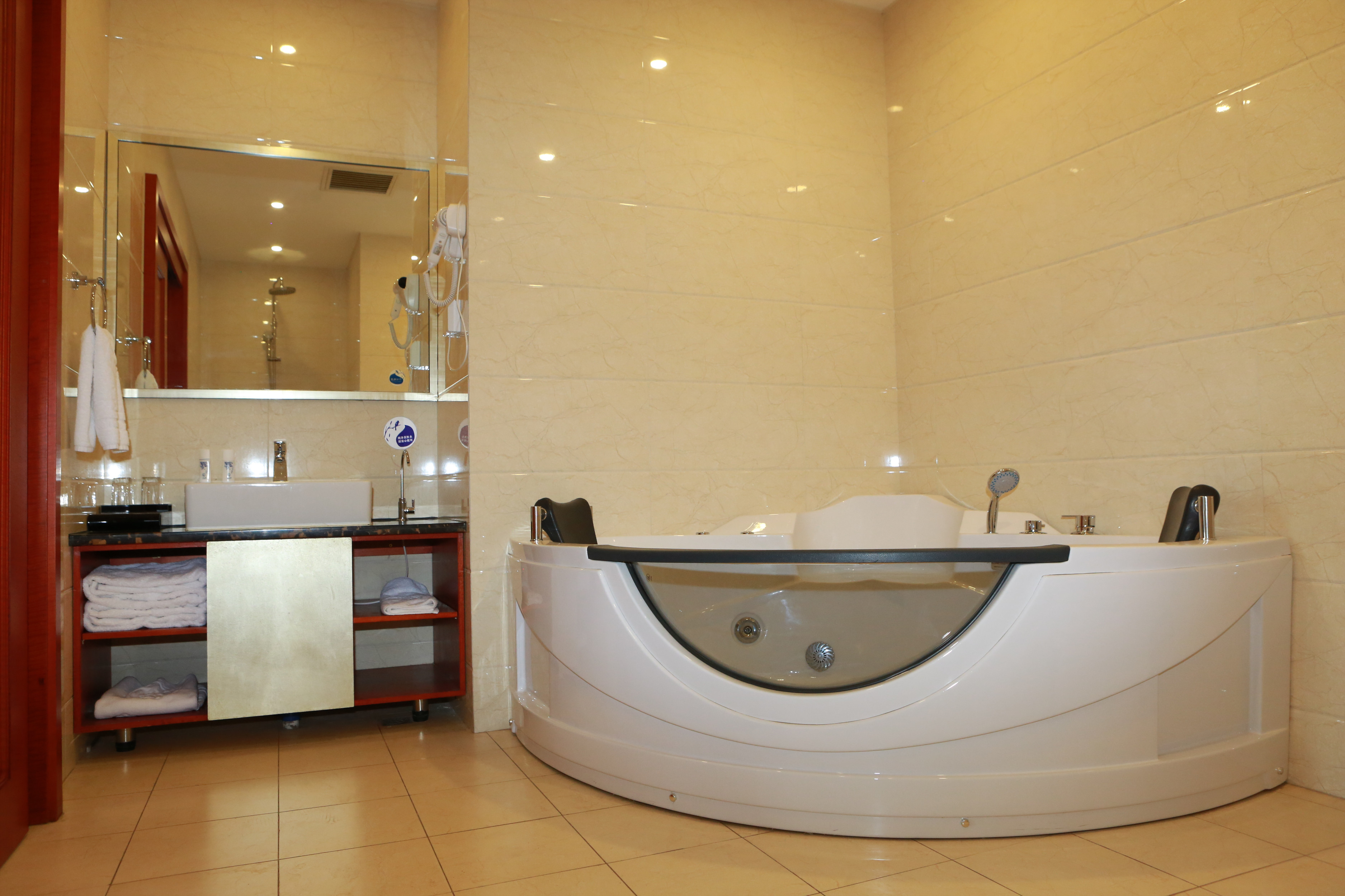 豪华套房【高空观景山景】【荞麦皮.记忆棉枕芯】