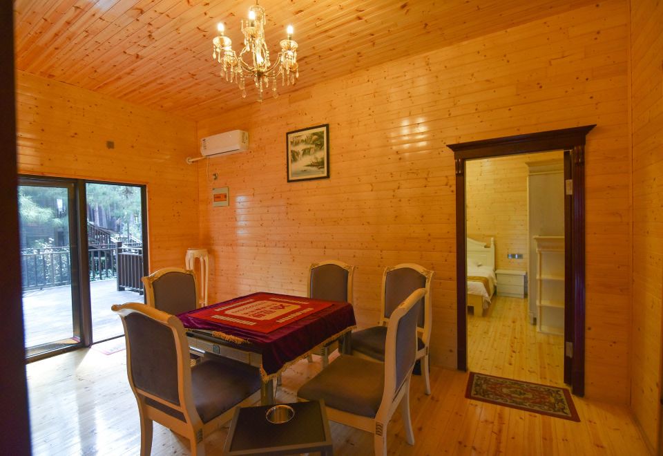 Qingsongling Cabin Twin Room