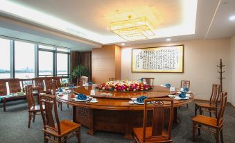 Kyriad Marvelous Hotel (Guangzhou China Railway Tunnel Bureau Headquarters)