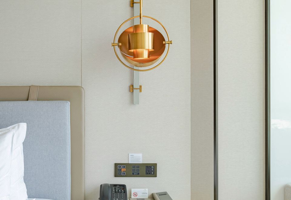 行政海景双床房（180度全落地窗看海景日出）