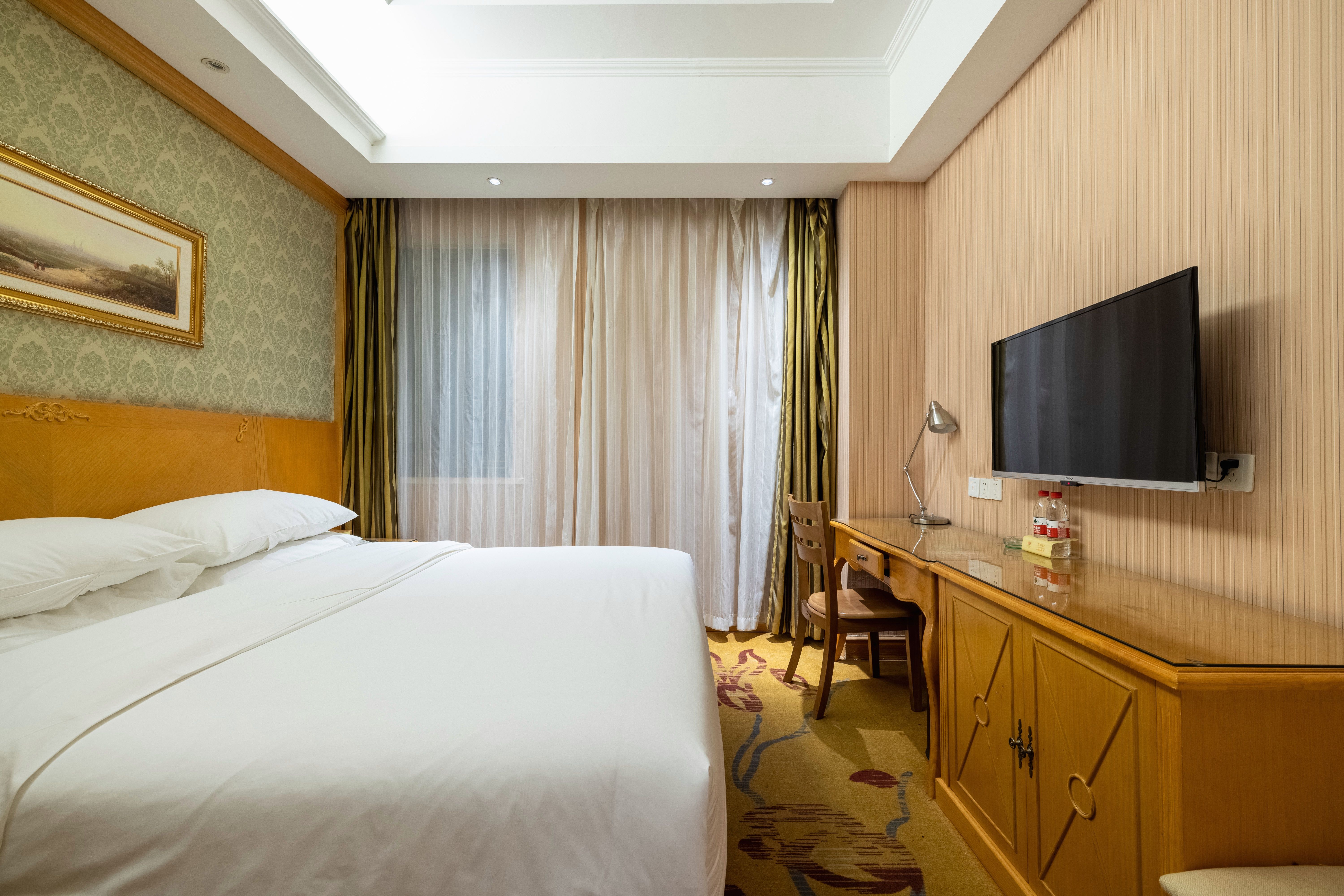 标准大床房[负氧离子氧吧]