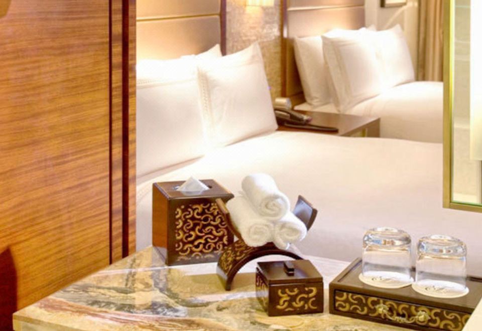 Fairmont Yangcheng Lake KunshanFairmont Gold Park View Room