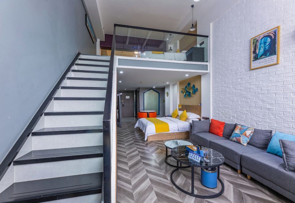 自由天·Loft三床棋牌大套房【洗衣機+小廚房+冰箱】