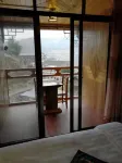 龍勝雲中宿客棧