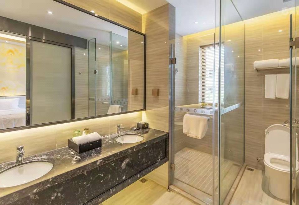 親水溫泉大床套房-獨立泡池