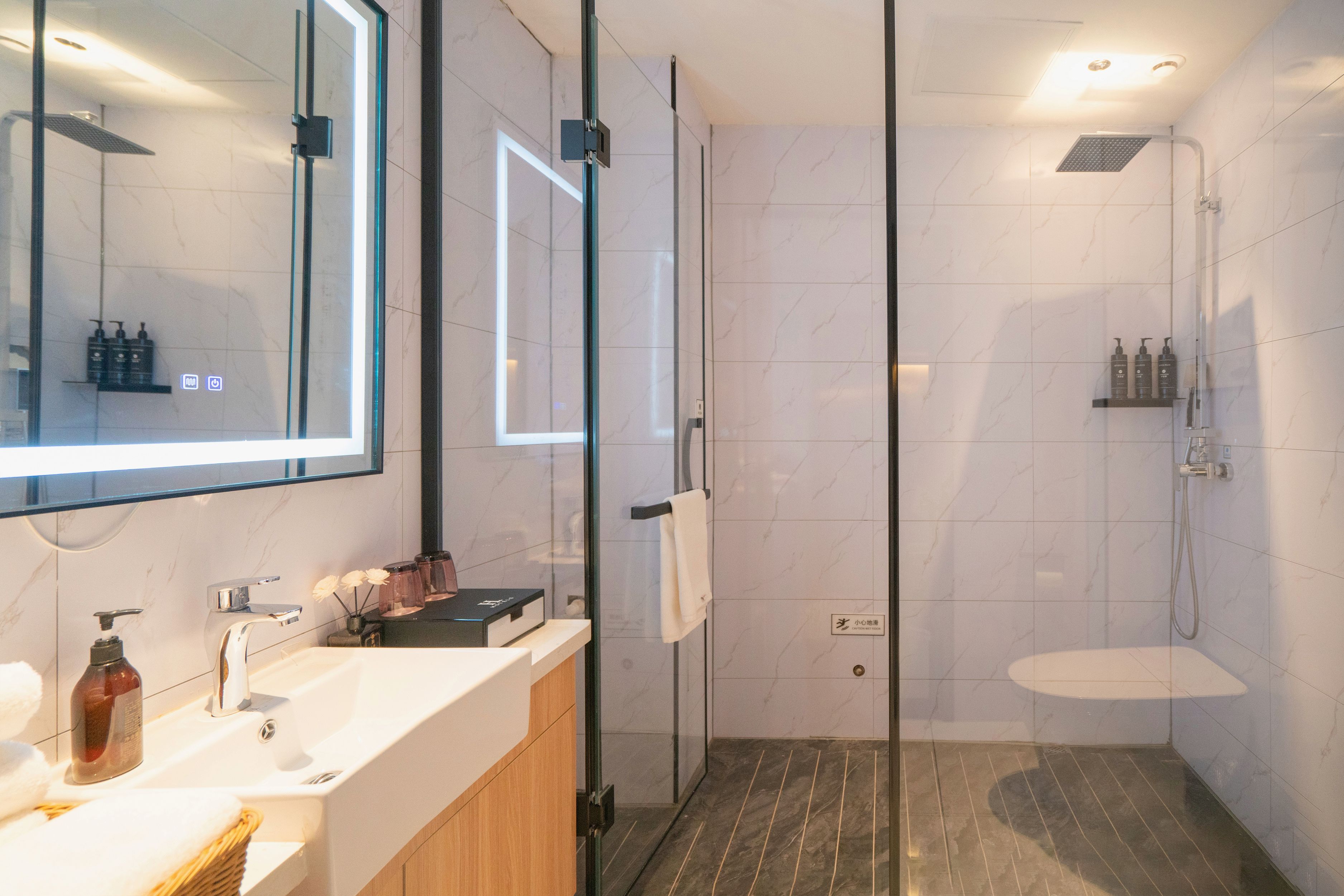 智能负氧离子双床房（智能语音客控+即开即饮净饮机）