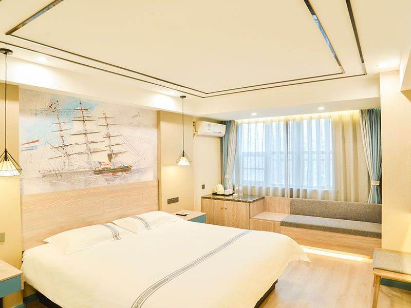 花园尊享大床房