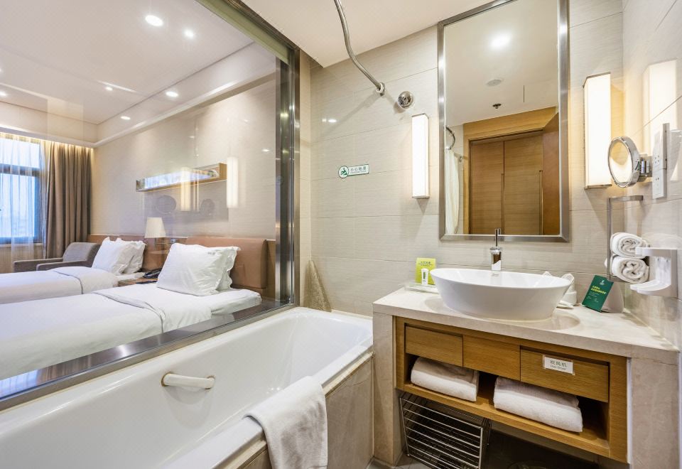 假日高級雙床房