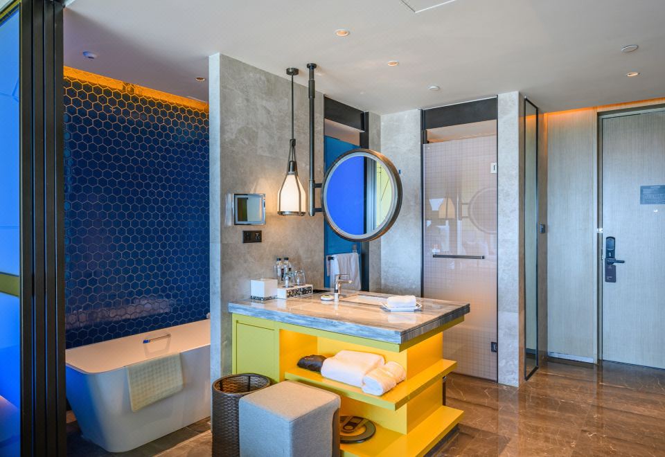 豪華海景雙床房（180度全落地窗看海景日出）