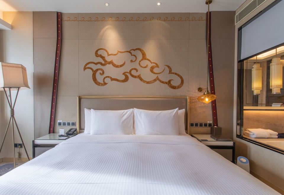 豪華大床房（繁華街景+深睡床墊+靜音加濕器）