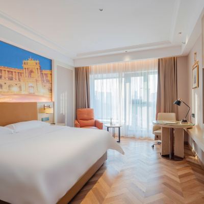 山景大床房（瞭望山景+可加熱防霧化鏡） 維也納酒店（深圳愛國路店）優惠