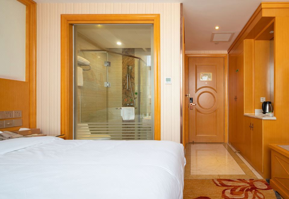 高级大床房（康莱斯床垫+鹅绒枕）