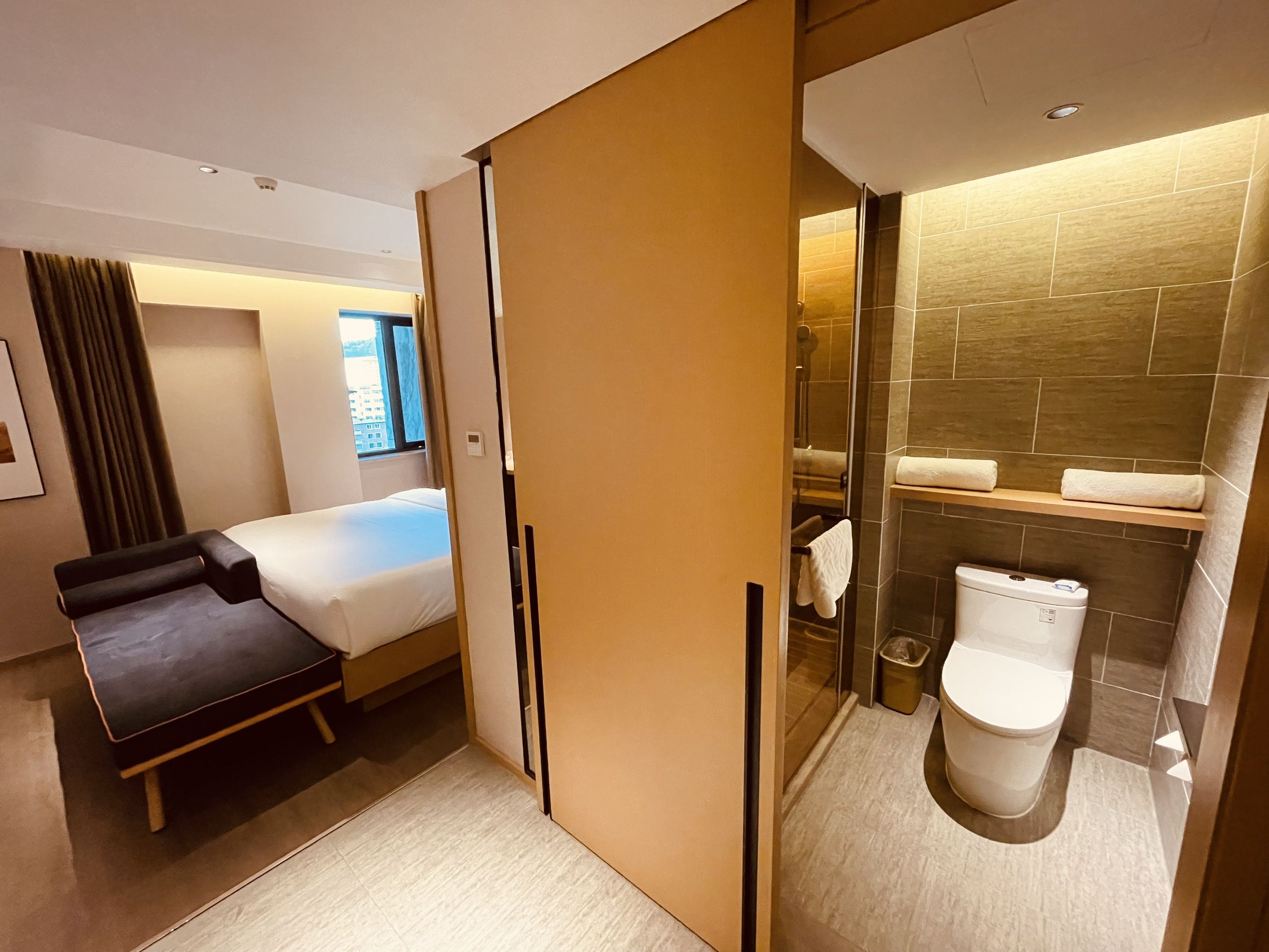 智慧优选大床房（电视投屏·零压床垫·智能声控·中央软水）