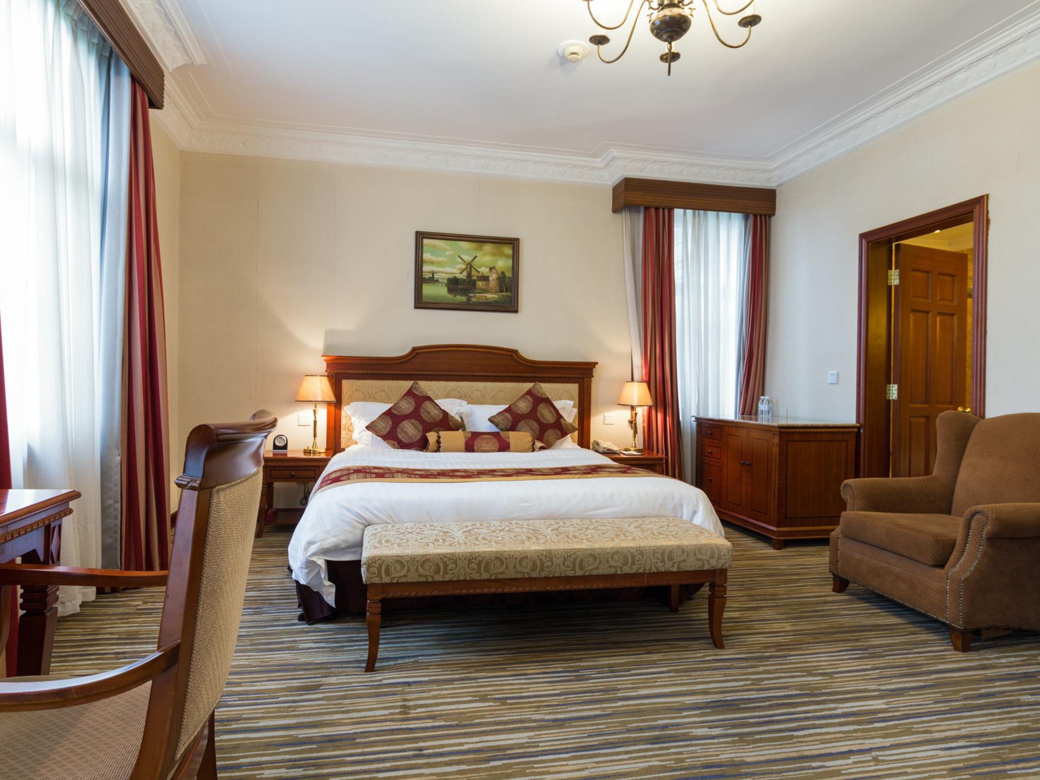 标准商务大床房（附楼）