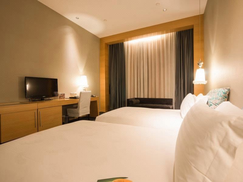 標準雙床房（無窗）