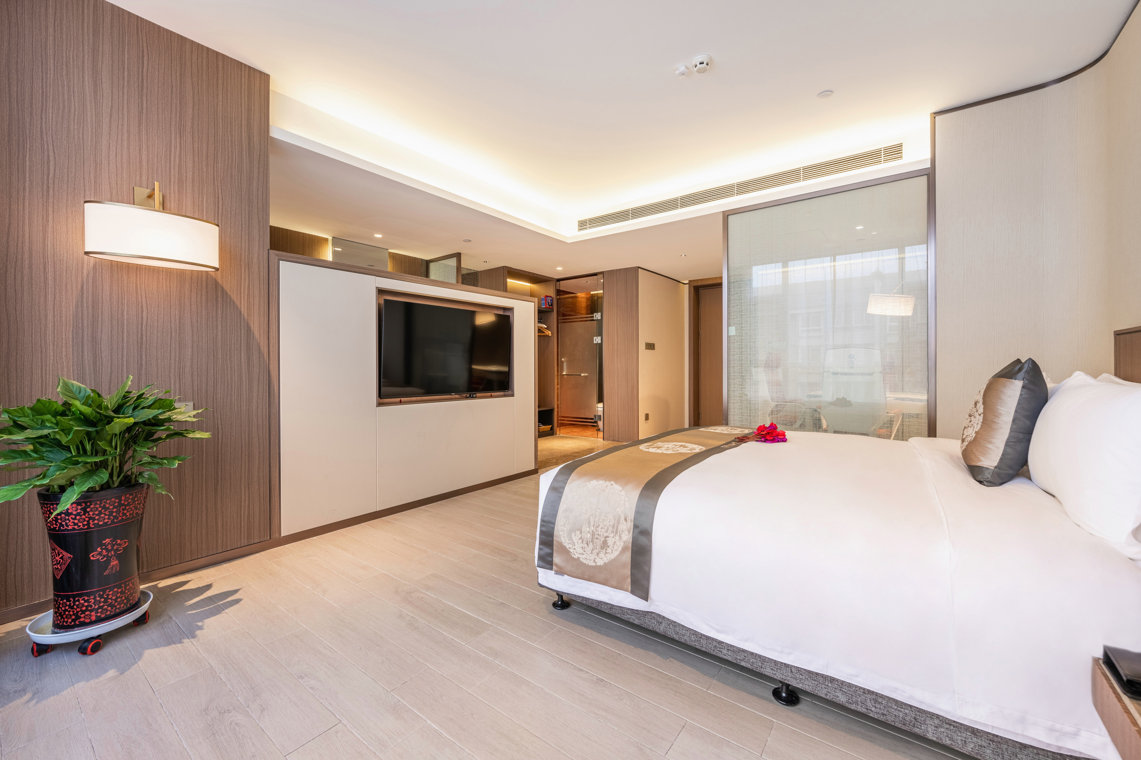 智享轻奢·浴缸套房（超大空间+浪漫浴缸）