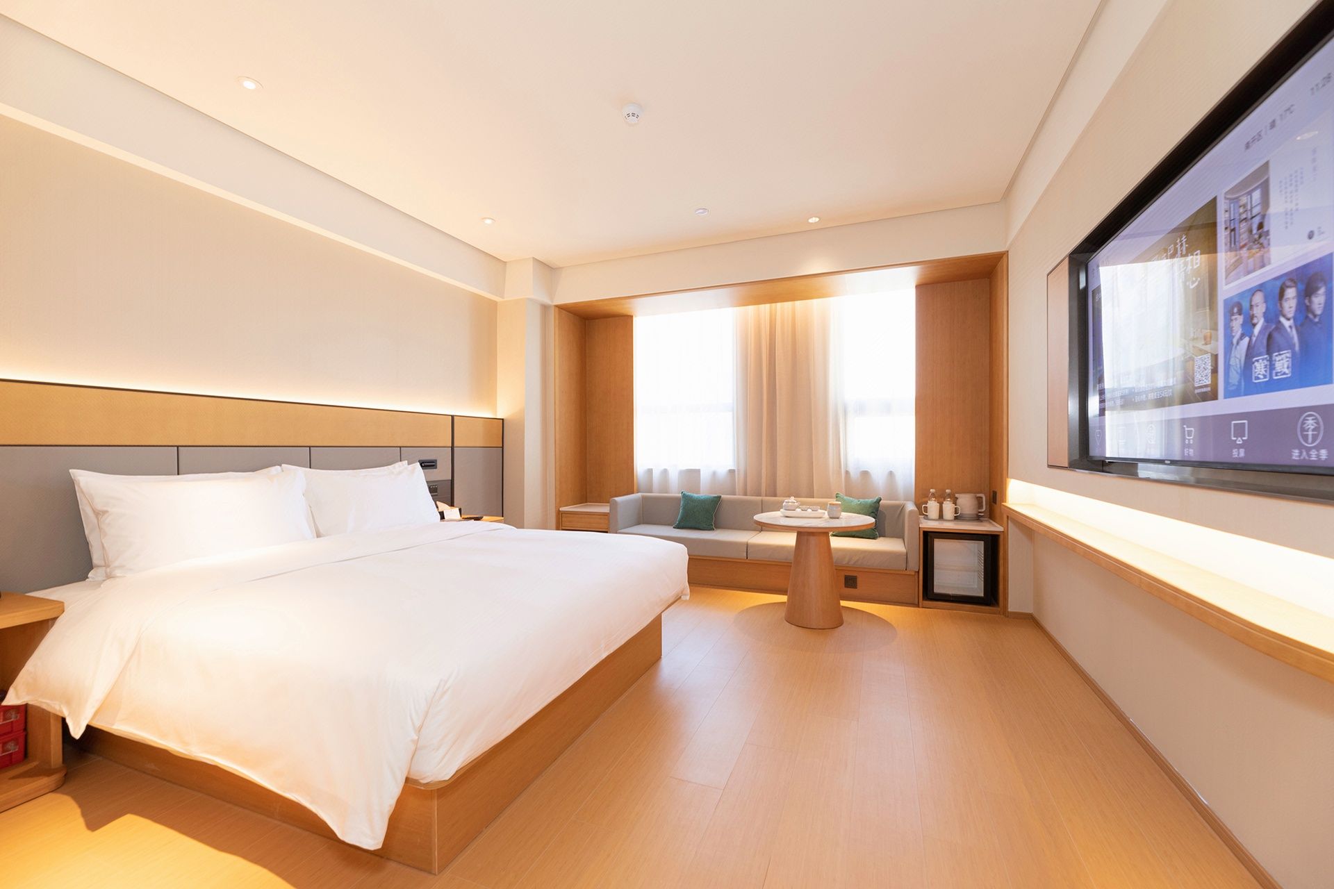 高级大床房（可投屏65寸电视+金可儿床垫+智能马桶）