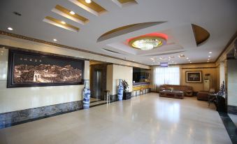 Huiqun Business Hotel