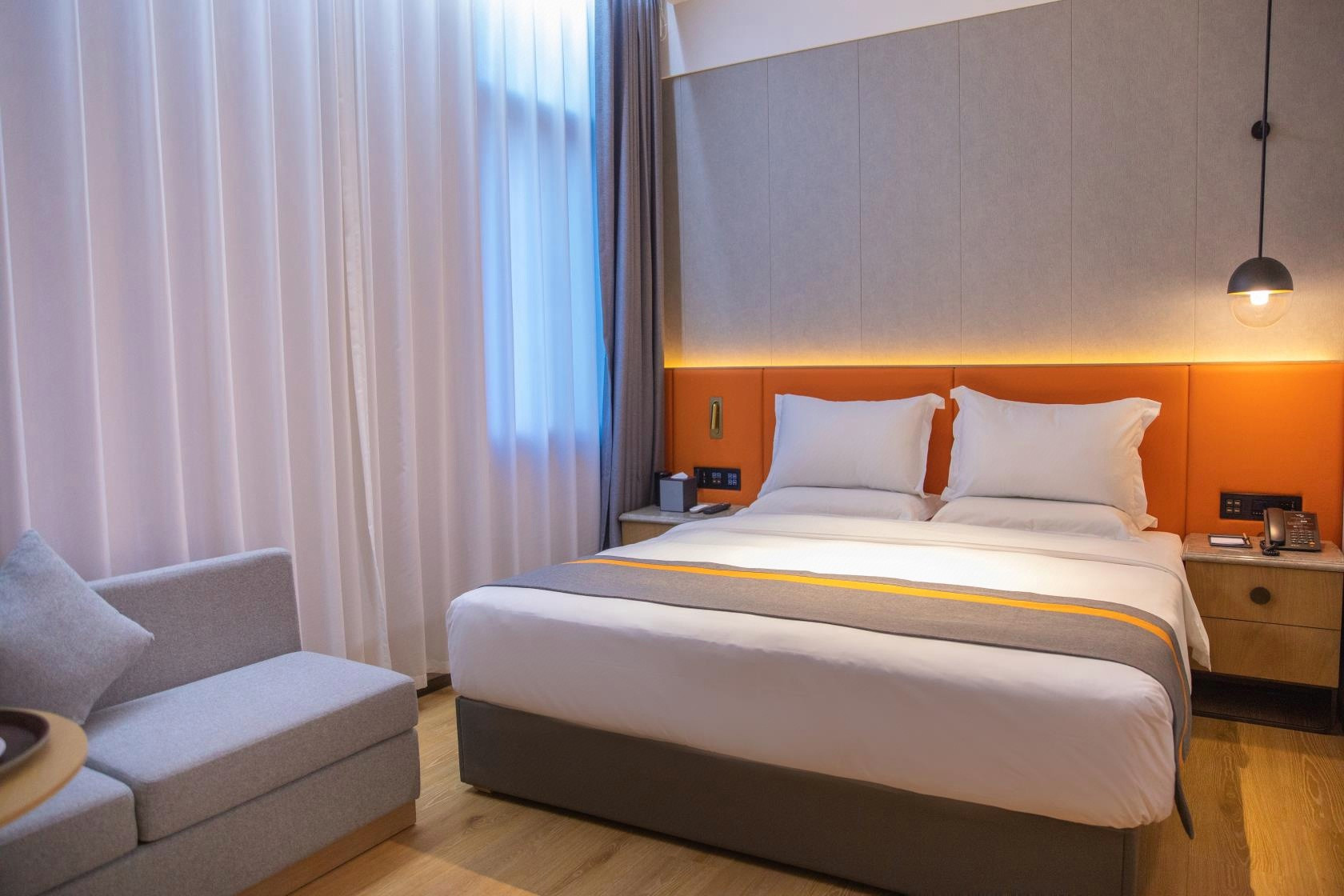 汀政套房（独立客厅+冰箱）