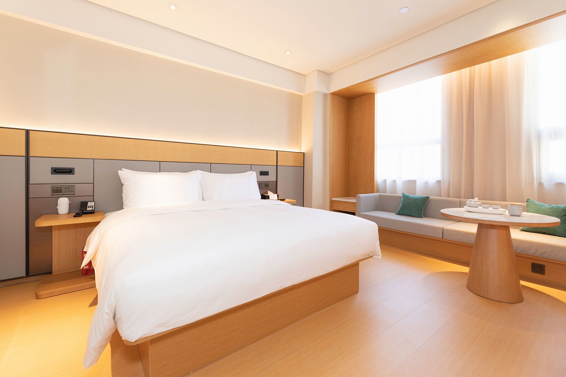 高级大床房（可投屏65寸电视+金可儿床垫+智能马桶）