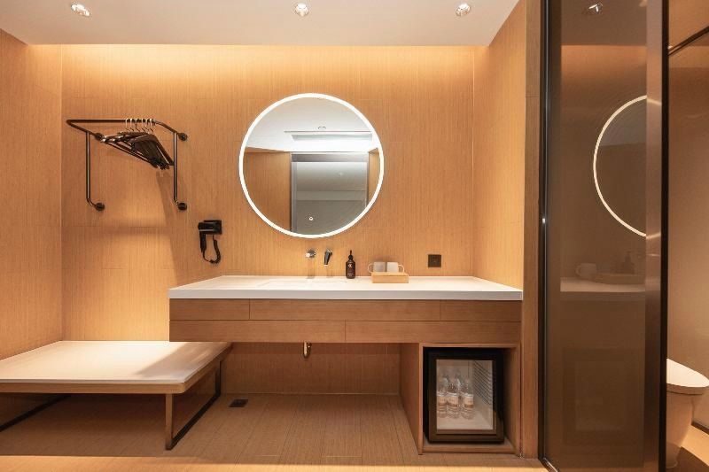 商务大床房（全屋智能-M3记忆枕-小冰箱-暖气开放）