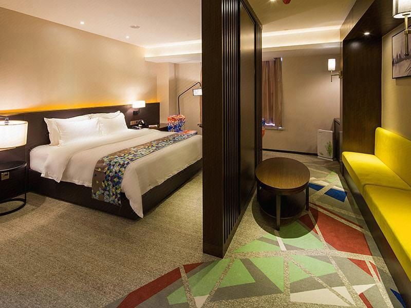 品質嚴選套房（城景+單人浴缸+小冰箱）