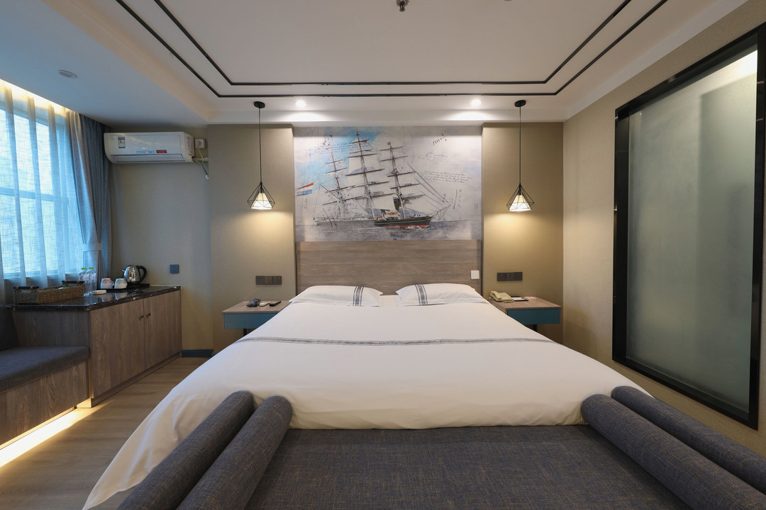 花园尊享大床房