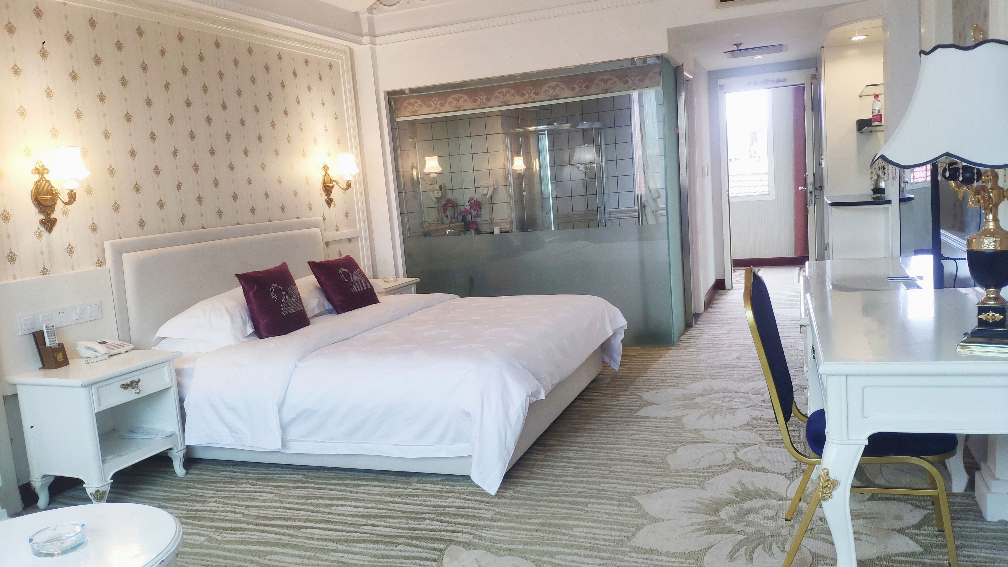 【天鹅·臻享大床房】