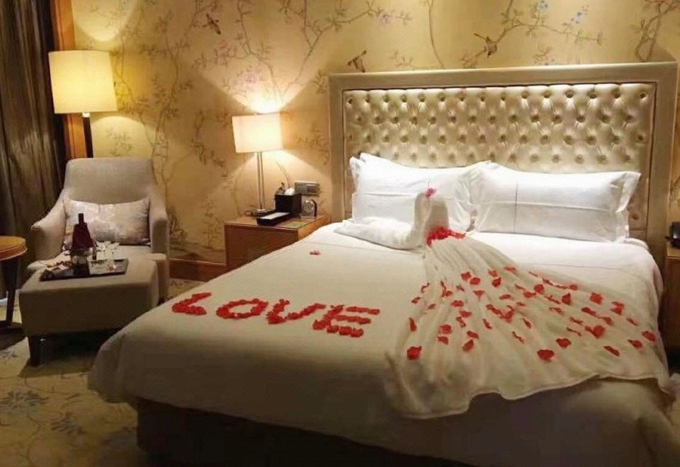 行政主题情侣房