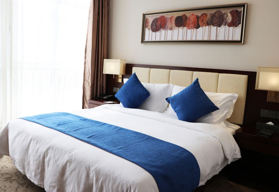 Roffar Tian Yue Gloria Plaza HotelKailai Quiet Elegance Family Room