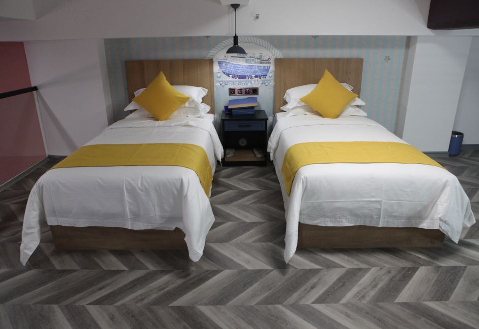 自由夢·Loft粉紅滑梯大套房【洗衣機+小廚房+冰箱】