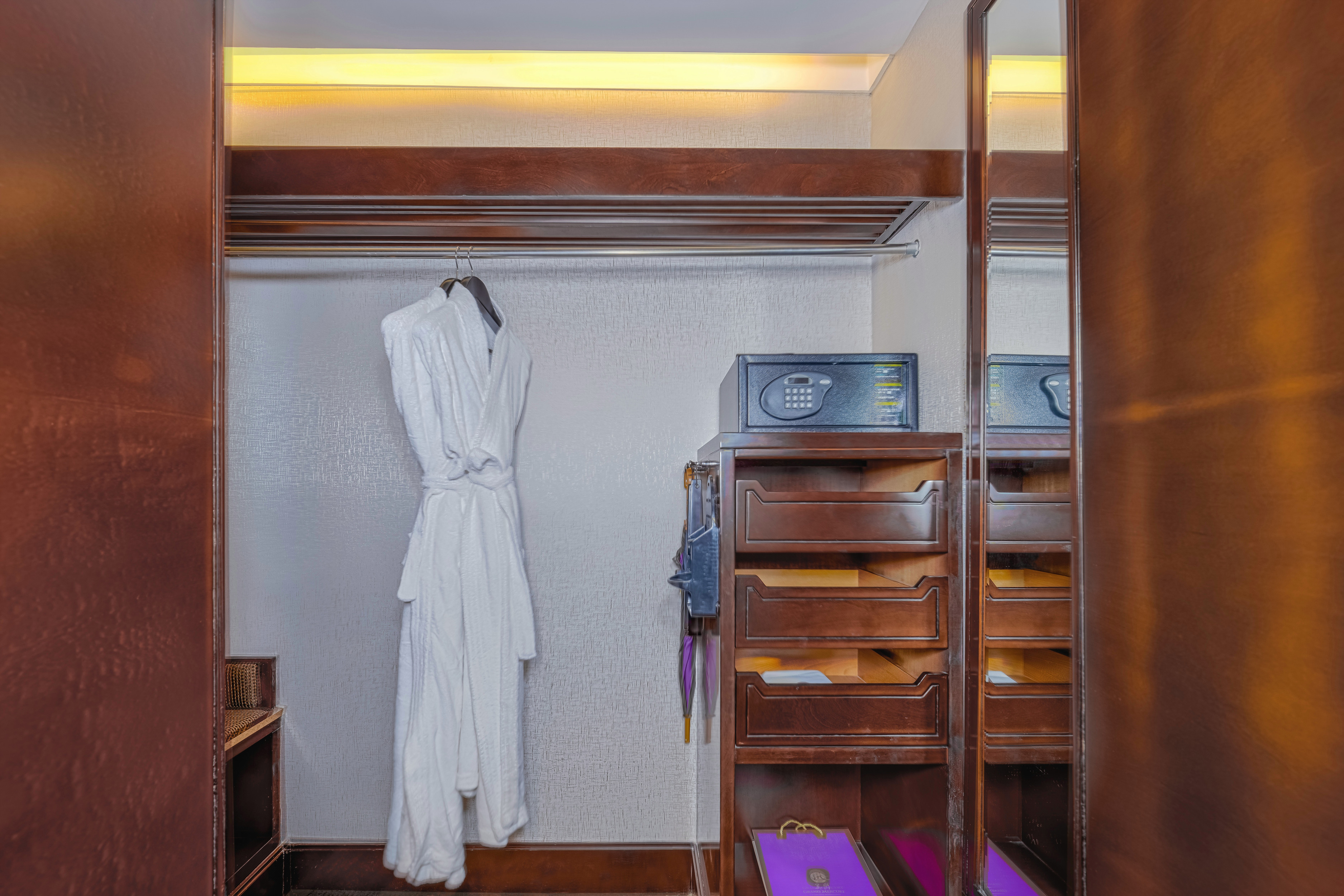 一室一廳高級套房