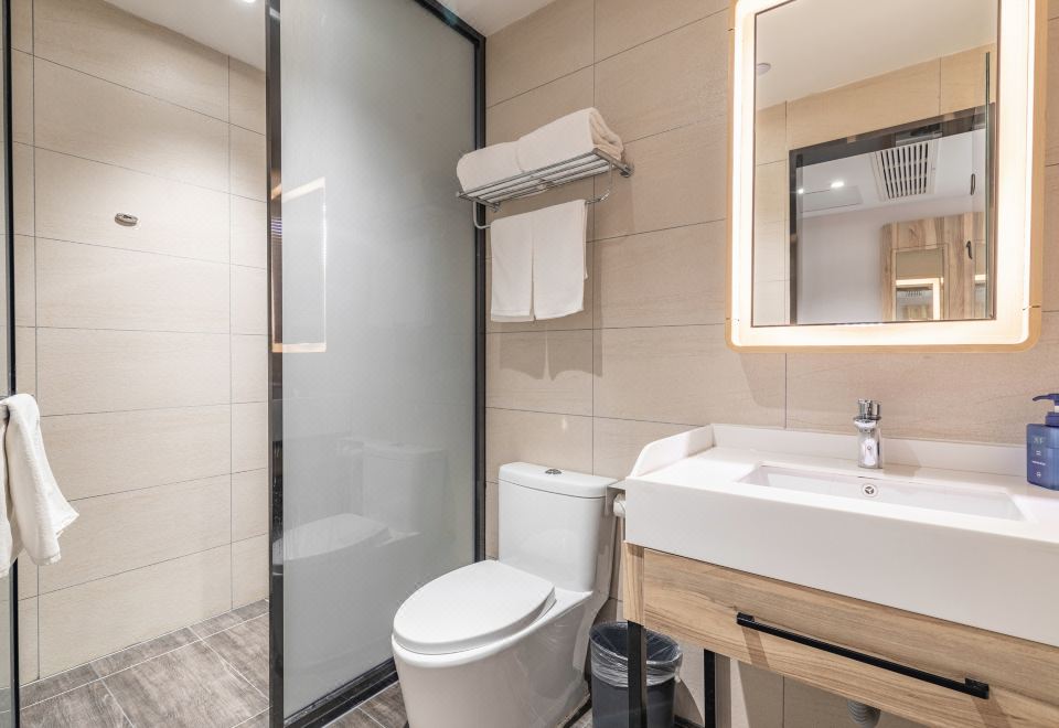 HanTing Hotel (Tangshan Qianxi)Suite