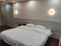 封開封州ホテル