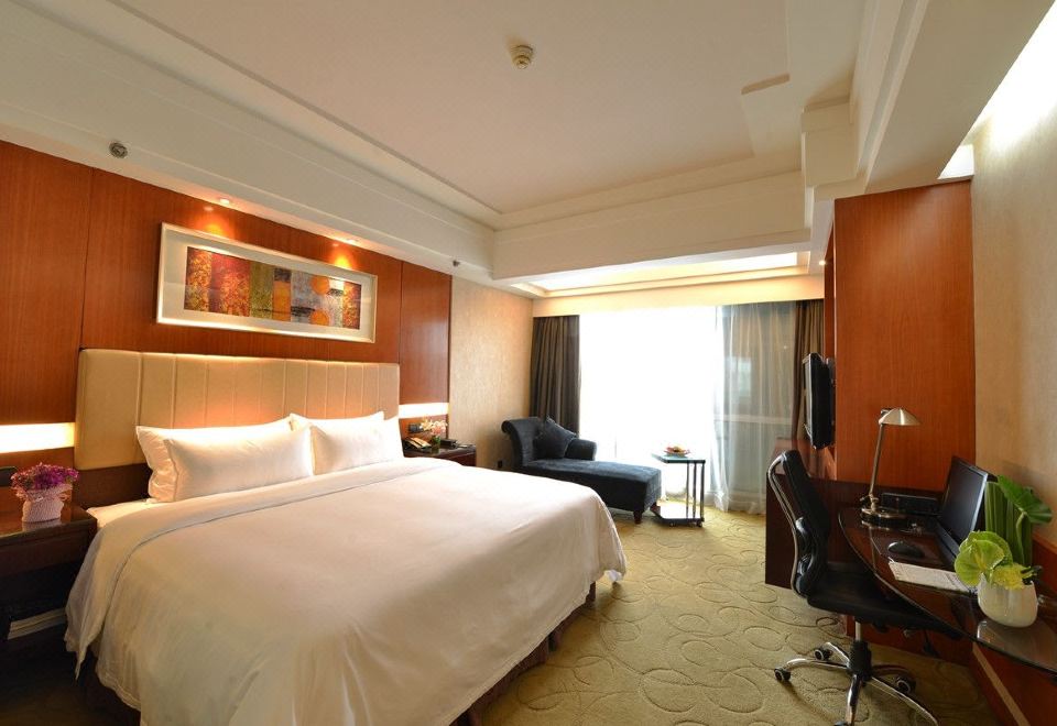 豪华大床房（舒适办公区+乾湿分离+静谧好眠）
