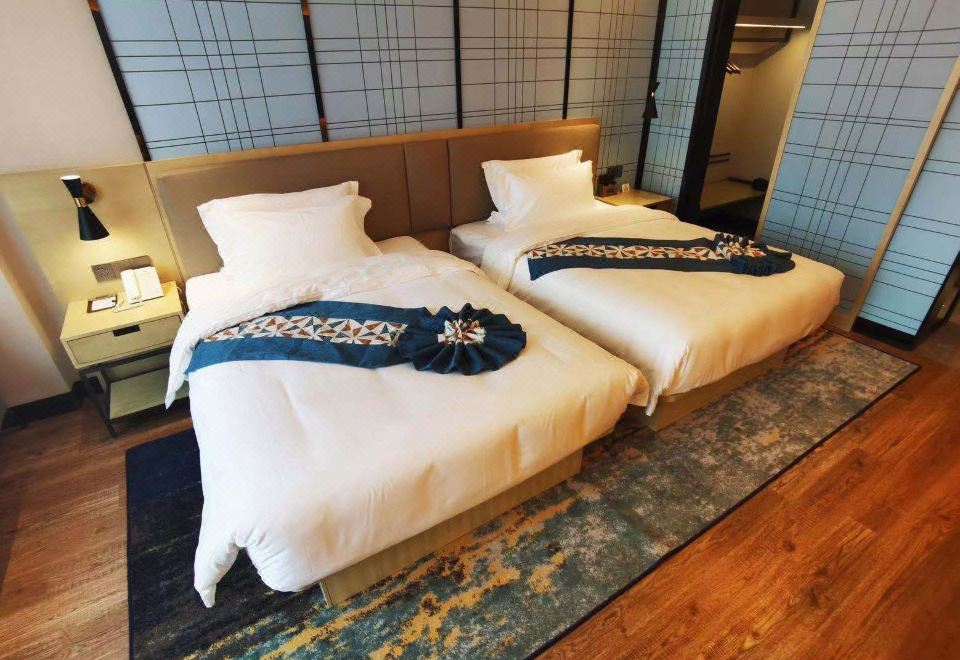 商务标准间（品质床垫+超大落地窗+乾湿分离）