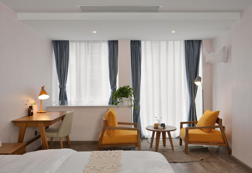 简单爱影视大床房