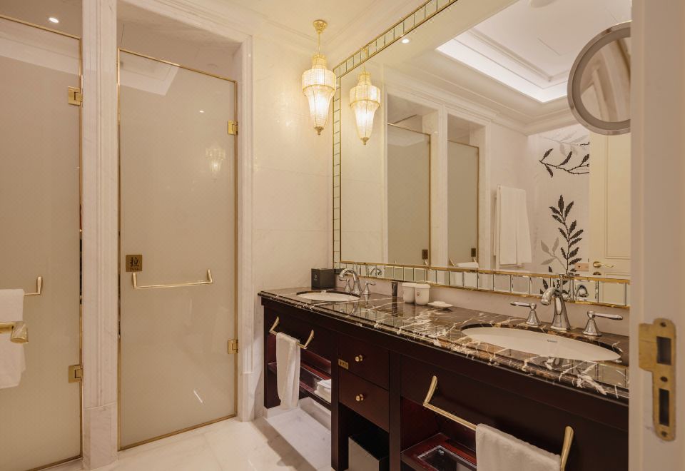 Marrisle HotelDeluxe 2-bed Room