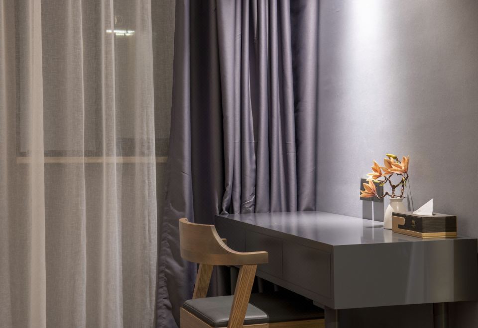 萬澳商務大床房-金可兒床墊.零壓助眠.影視會員暢享