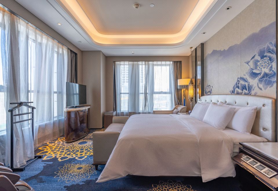 豪华套房 （奢享空间+深睡床垫+加湿器+高端洗护品）