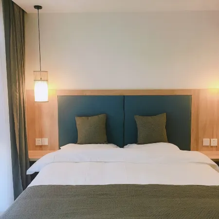 Chunyu Autumn Inn