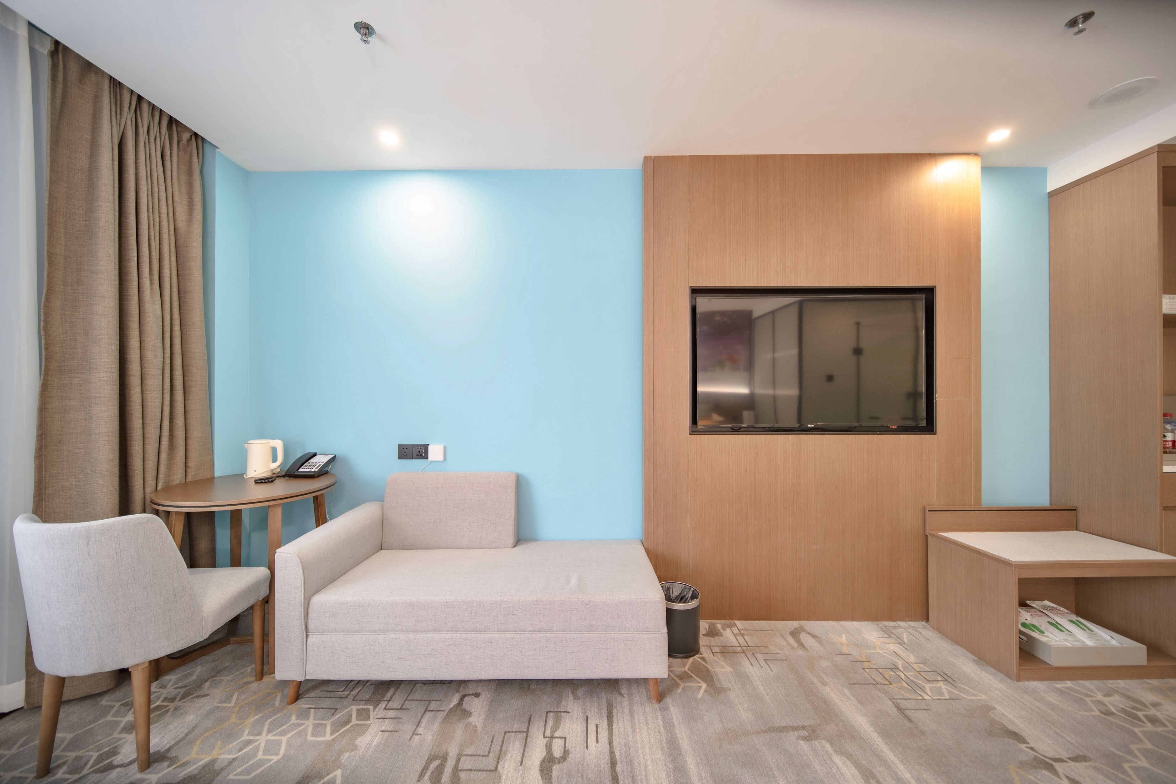 浪漫圆床房（智能语音）