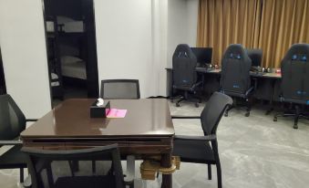 Yiwu UP E-sports Apartment