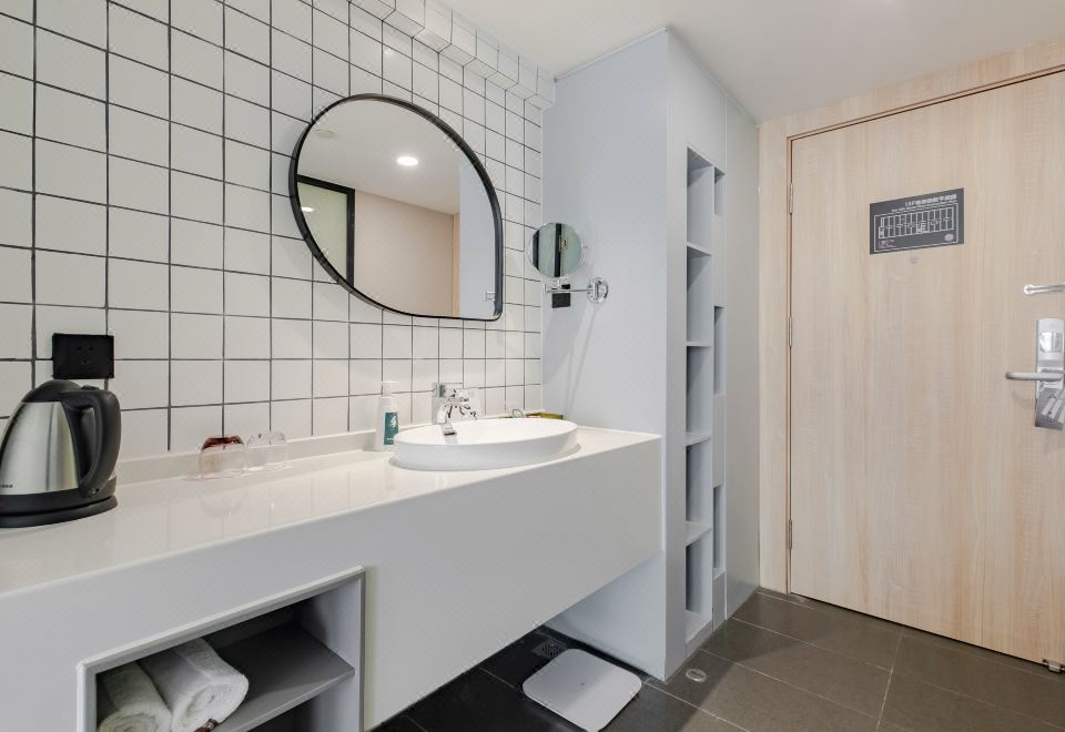 超享標準房（空氣凈化器+體重秤+浴袍）