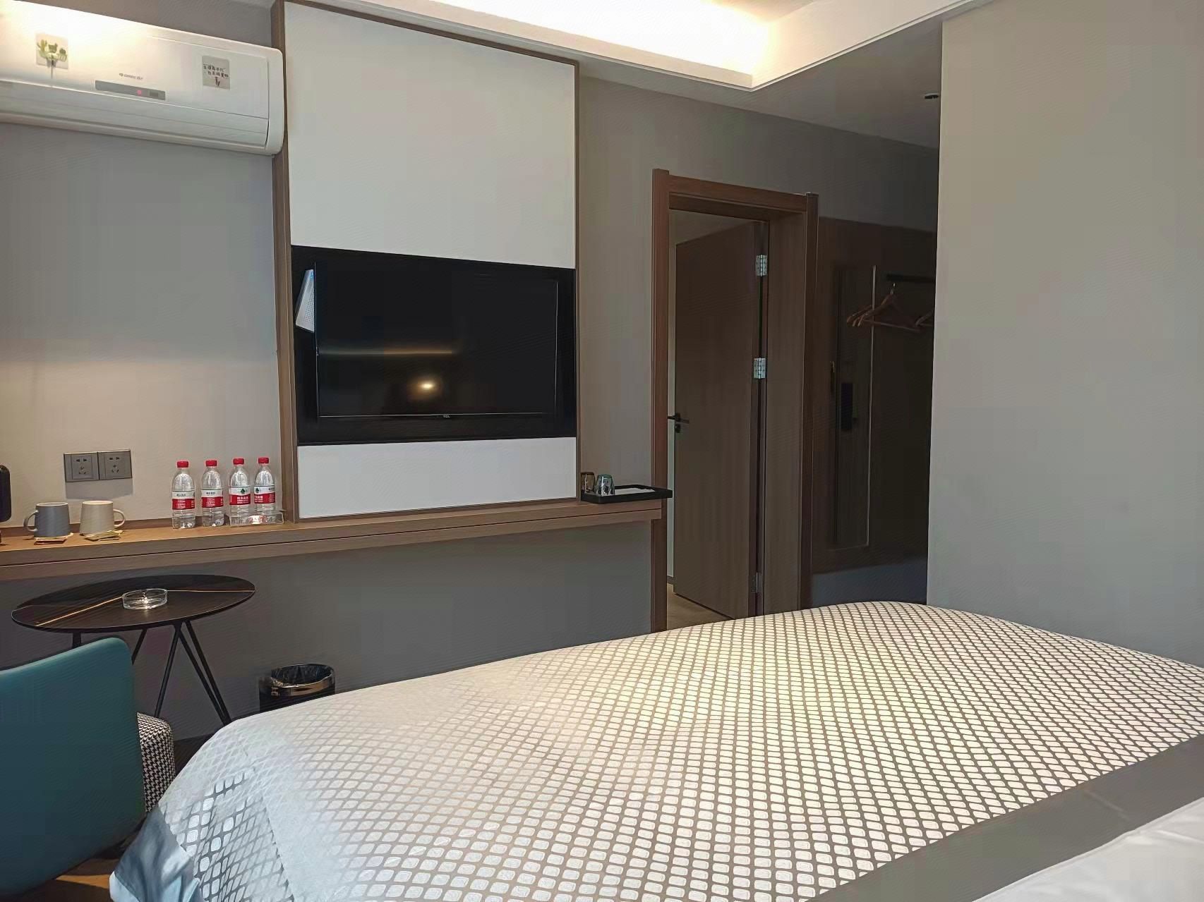 豪华娱乐大床房