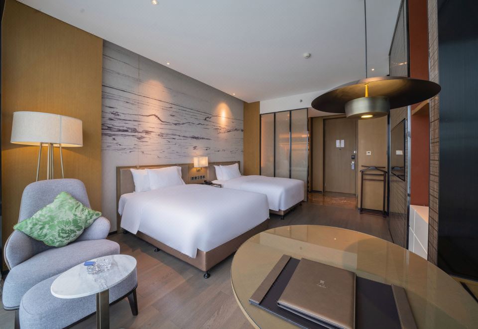 高尔夫静谧负离子?豪华双床房